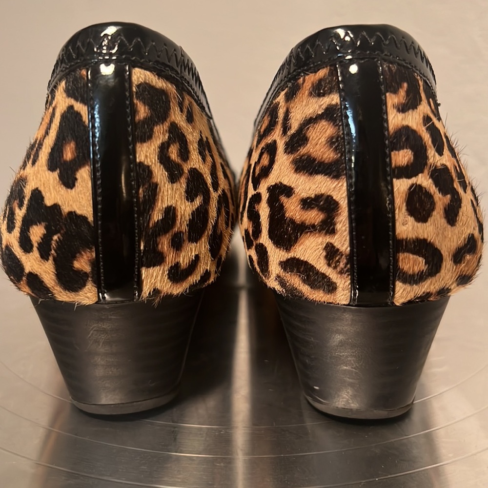 COLE HAAN Elsie Calf Hair Cap Toe Leopard Print Patent Leather Wedges 🐆 - Picture 3 of 9